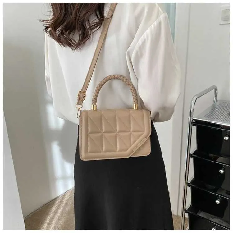 2024 neue Schulter PU-Leder quadratische Damenhandtasche Markendesigner kleine schwarze Umhängetasche Y241121_voghion.com