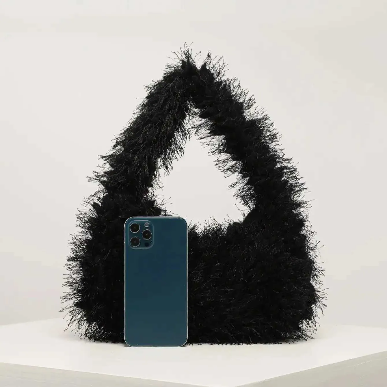 y2K plush shoulder solid color crescent simple all-in-one underarm bag lovely ladies purseC241106_voghion.com