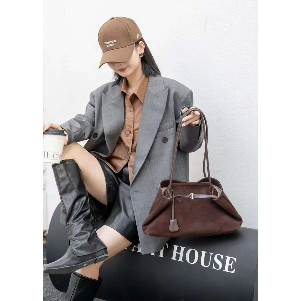 New All-Match Shape Change Design Large Tote Coffee Matte Real Suede Leather Women Shoulder Bag High-End Travel Handbag_voghion.com