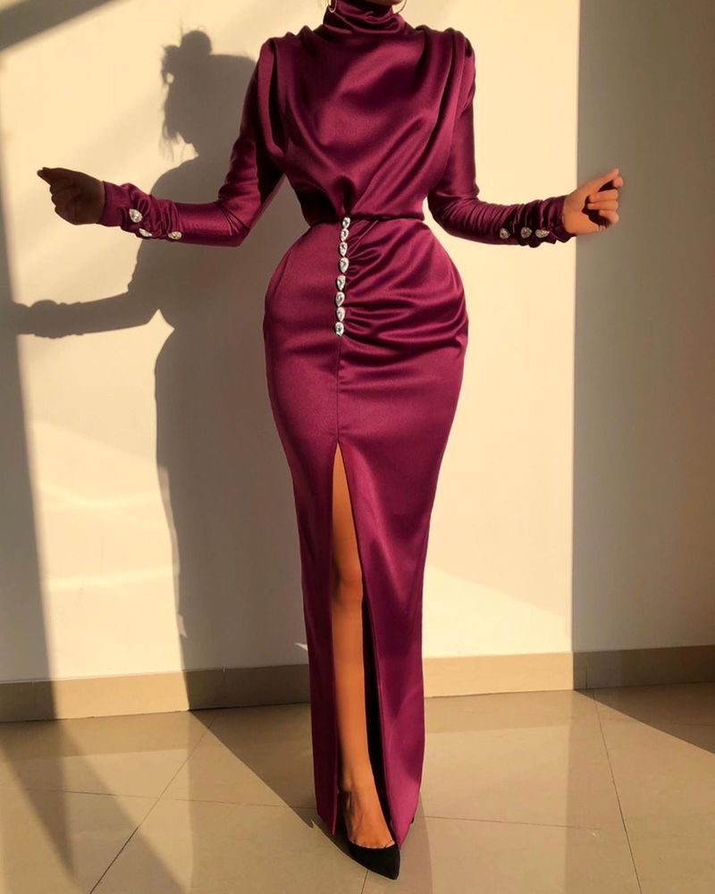 Abbigliamento da donna in saldo, abito con spacco a maniche lunghe e collo alto, gonna lunga_voghion.com