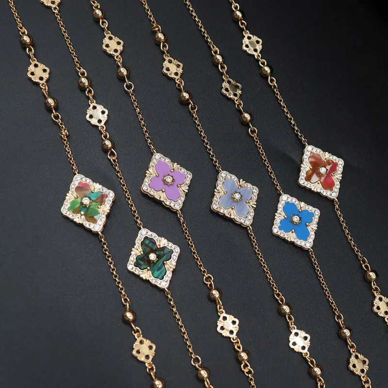 Clover Charm Bracelet With Mother Of Pearl Elegant Gold Bangle_voghion.com