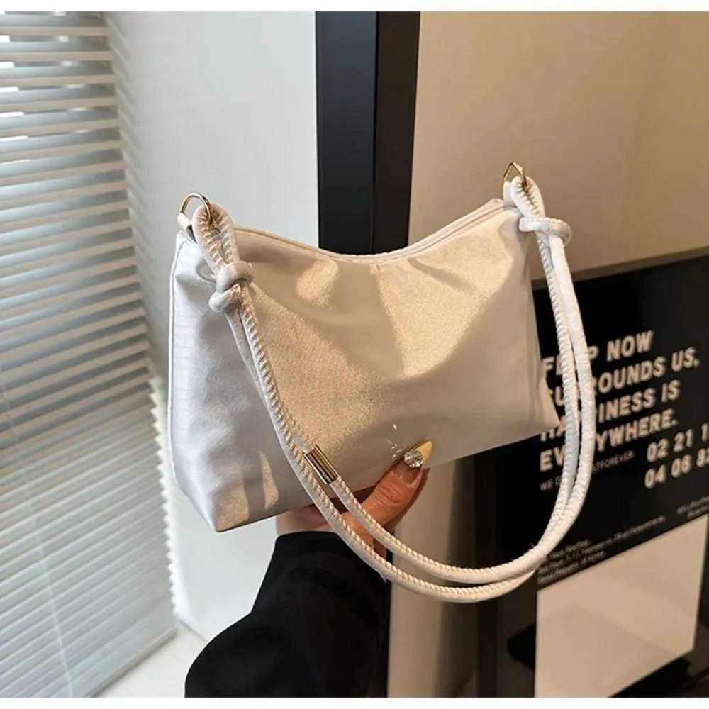 Lässige, schlichte Kette mit strapazierfähiger kleiner Umhängetasche für Damen C241018_voghion.com