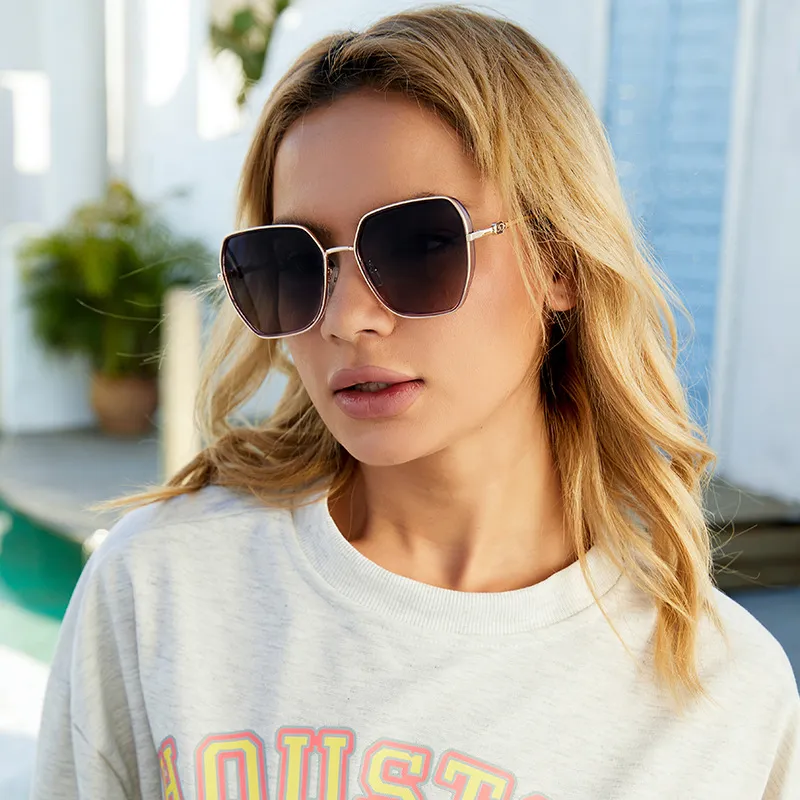 Sonnenbrille HD polarisierte Sonnenbrille für Frauen TR90 Trend Ins Net Rot Gleicher Absatz Große Unregelmäßige Linsen Brille Weiblich_voghion.com