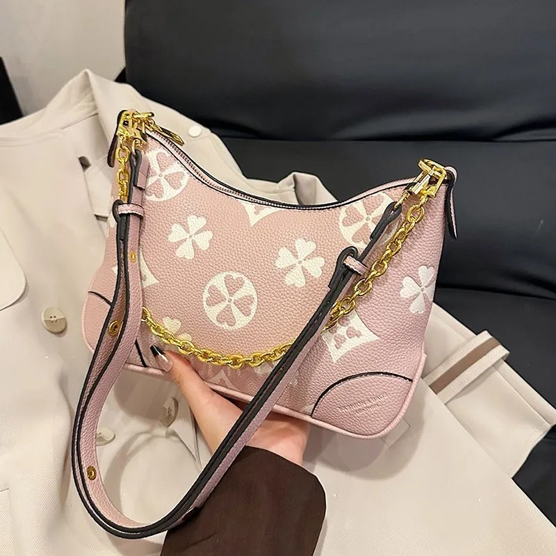 Free Shipping 2025 Designer Fashionable Commuting Dumpling Armpit Chain Carrying Shoulder Bag For Women_voghion.com