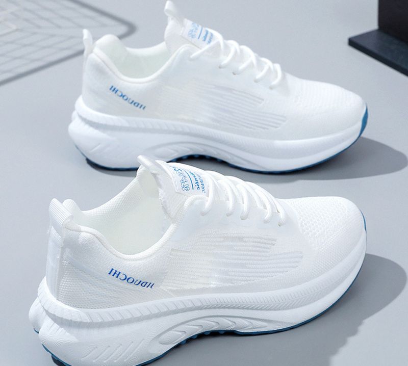 Tendances du printemps 2024 pour les chaussures de sport et de loisirs pour le nouveau jour de Noël_voghion.com