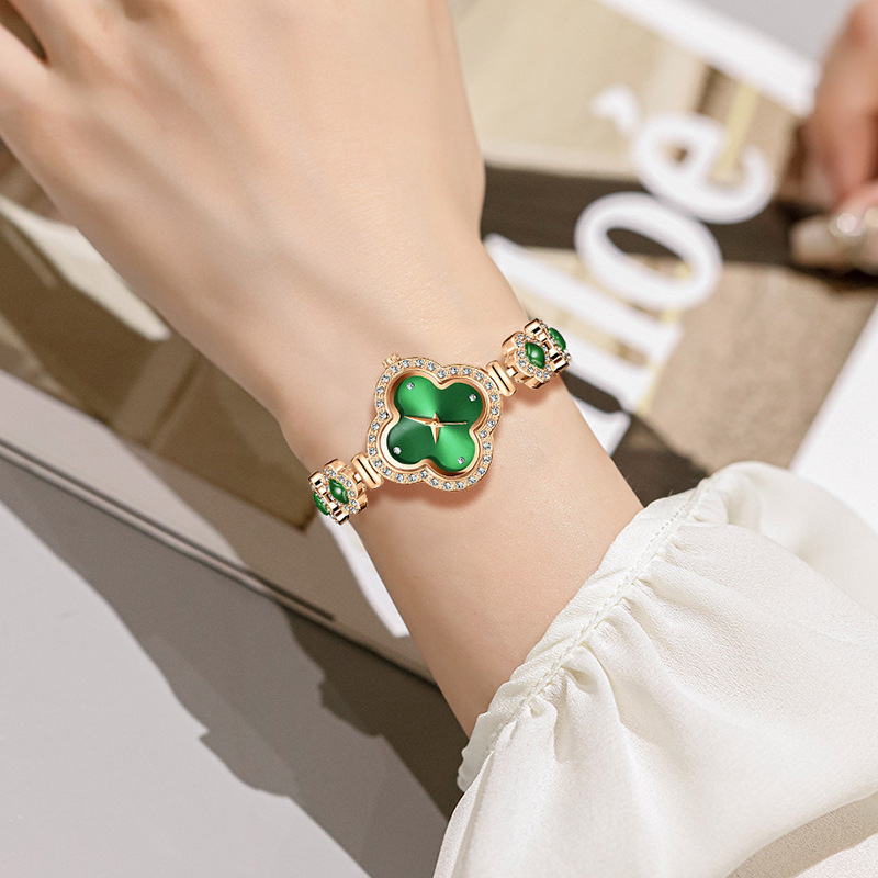 Montre à quartz mini-bracelet à trèfle à quatre feuilles de mode explosive, montres pour femmes de niche émeraude