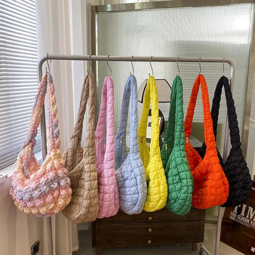 Gesteppte Nylon Schultertasche Tote Bag Und Crossbody Tasche_voghion.com