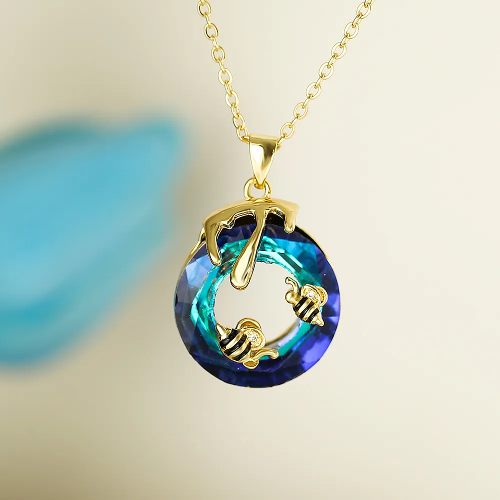 Colliers pendentifs délicats de haute qualité pour femmes/filles, couleur or, papillon avec rangée de pierres CZ, bijoux élégants et bling-bling, cadeau_voghion.com
