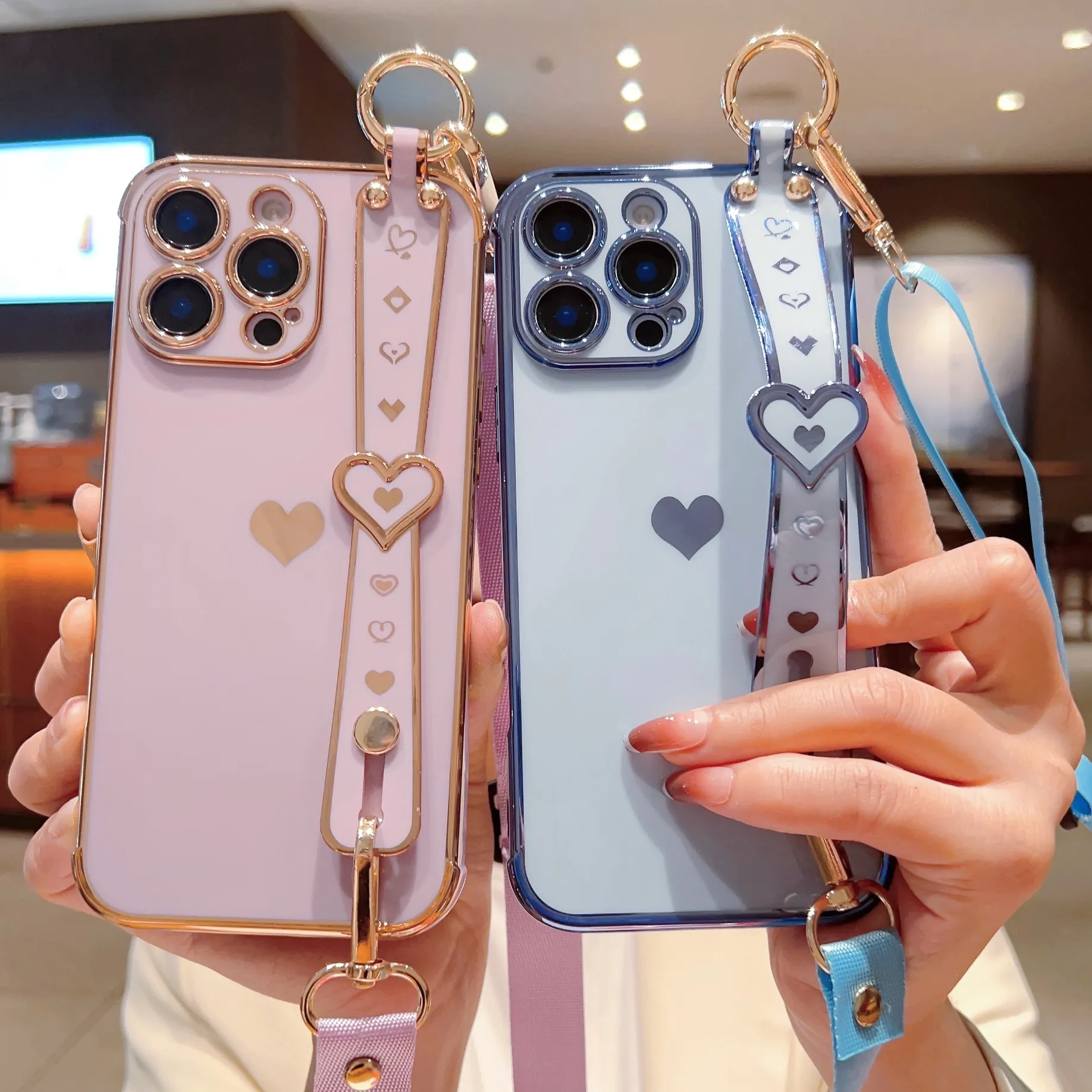 Elegant Heart-Shaped Phone Case: With Adjustable Strap For Security - Protective Mobile Accessory_voghion.com