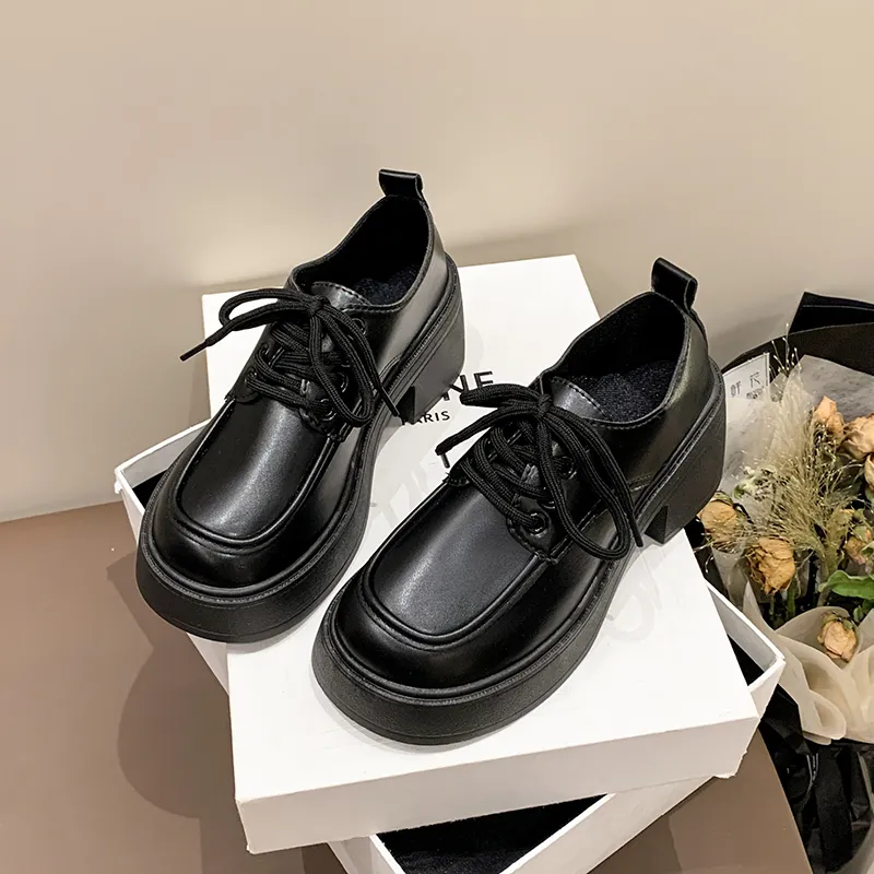 Spring 2024 New Black Platform Flats Women Loafers Slip On Boat Shoes Designer Casual Leather Oxfords_voghion.com