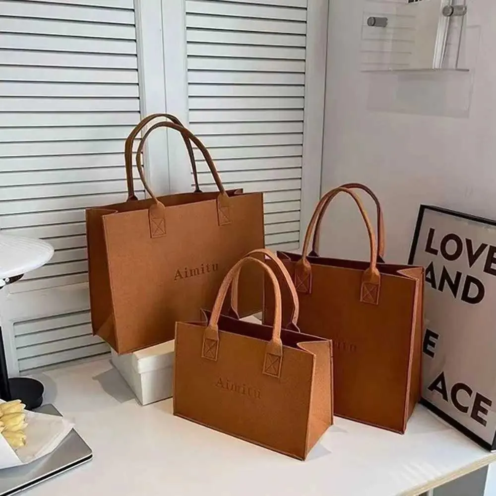 Women's Solid Colour Felt Shoulder Bag Large Capacity Tote Bag_voghion.com