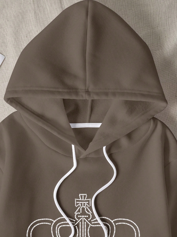 Felpa e pantaloni della tuta alla moda e versatili per l'autunno e l'inverno, in due pezzi con motivo a corona di lettere_voghion.com