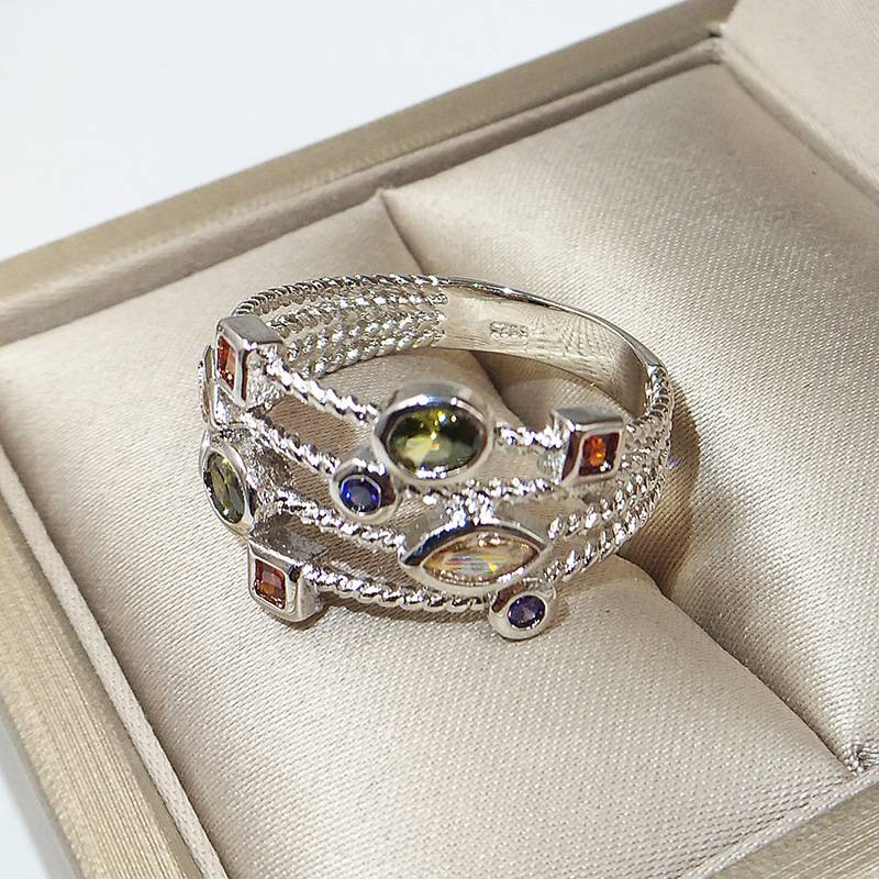 Luxe léger, personnalité exagérée, bijoux en zircon de couleur cuivre irréguliers et respectueux de l'environnement, bague à la mode et polyvalente