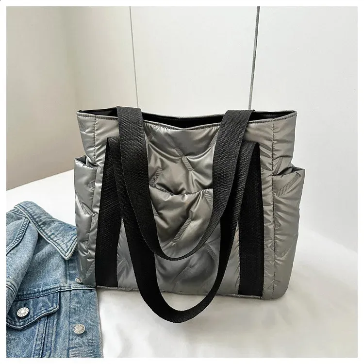 Winter Daunen Baumwolle Casual Tragetaschen Frauen Einfarbig Mode Umhängetasche Damen Handtaschen Für Pendler Geschenk 240902_voghion.com