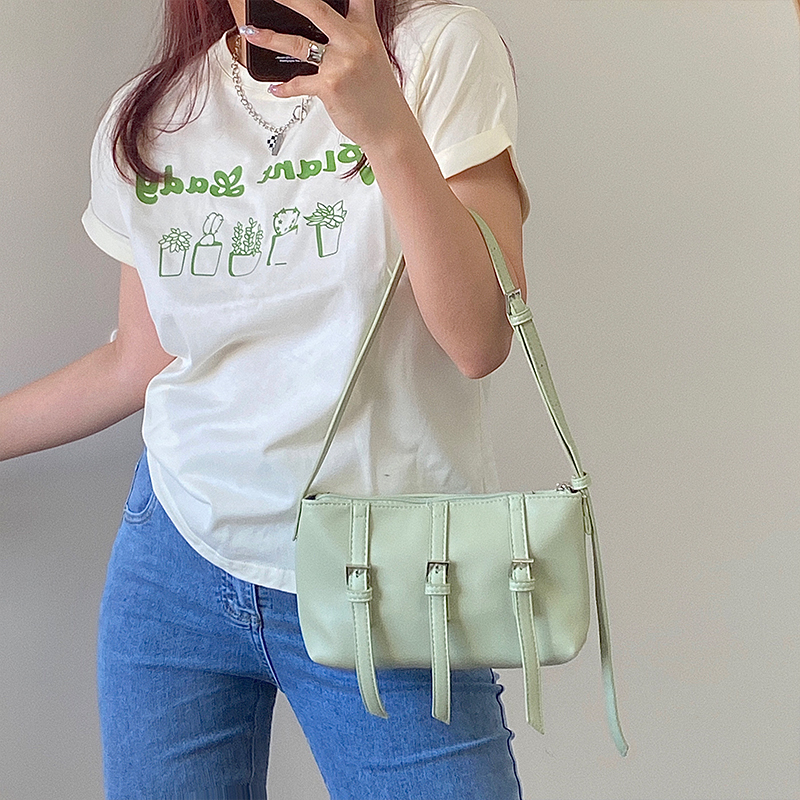 2024 Nischendesign Crossbody Damengürtel personalisierte Einzelschulter Unterarm lässig neue trendige und würzige Mädchentasche_voghion.com