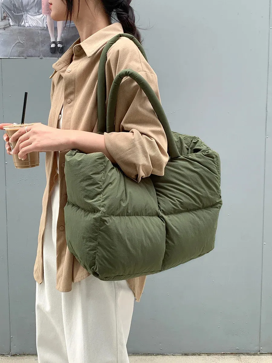 Women's Padded Down Tote Bag Large Capacity Winter Shoulder Bag_voghion.com
