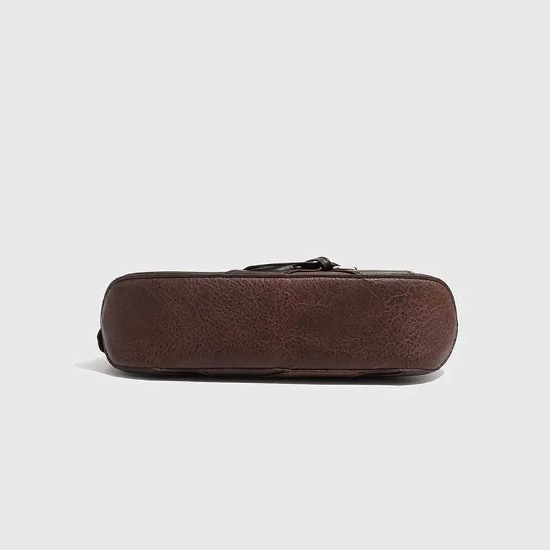 Retro belt decoration shoulder designer armrest punk motorcycle bag Pu leather womens handbag Y241216_voghion.com