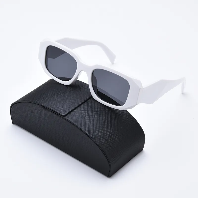 Occhiali da sole designer alla moda per uomo e donna da spiaggia_voghion.com