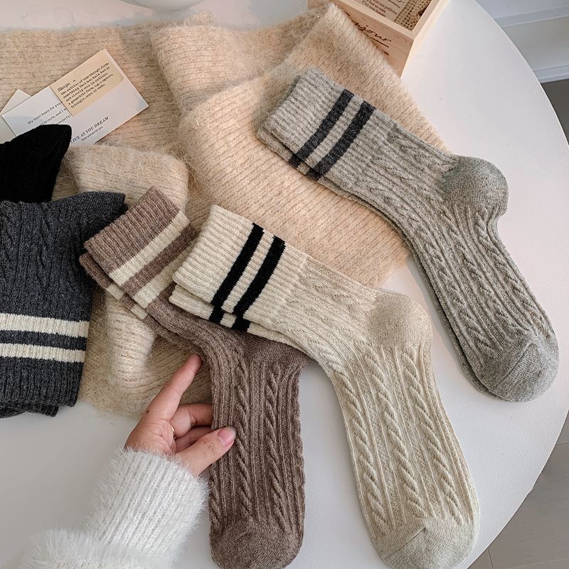 Warm Wool Cable Knit Socks For Women And Men, Striped Mid-Calf Socks, Thick Retro Style, Soft And Cozy, Perfect For Fall And Winter