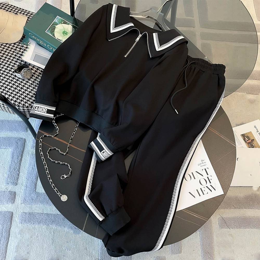 Women's Clothing Casual sports suits for women autumn and winter new style fashionable and stylish age reducing zipper doll collar two piece suit