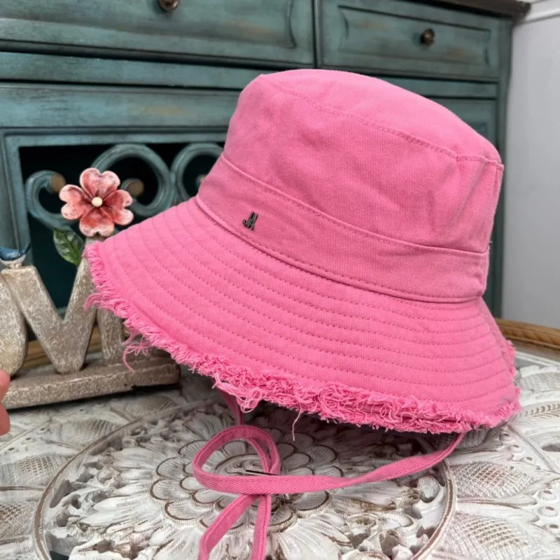 Pălării de iarnă cu bor larg, în carouri, calde, pentru artist, Beanie, Hundred, de designer, cu găleată, Le Casq S_voghion.com