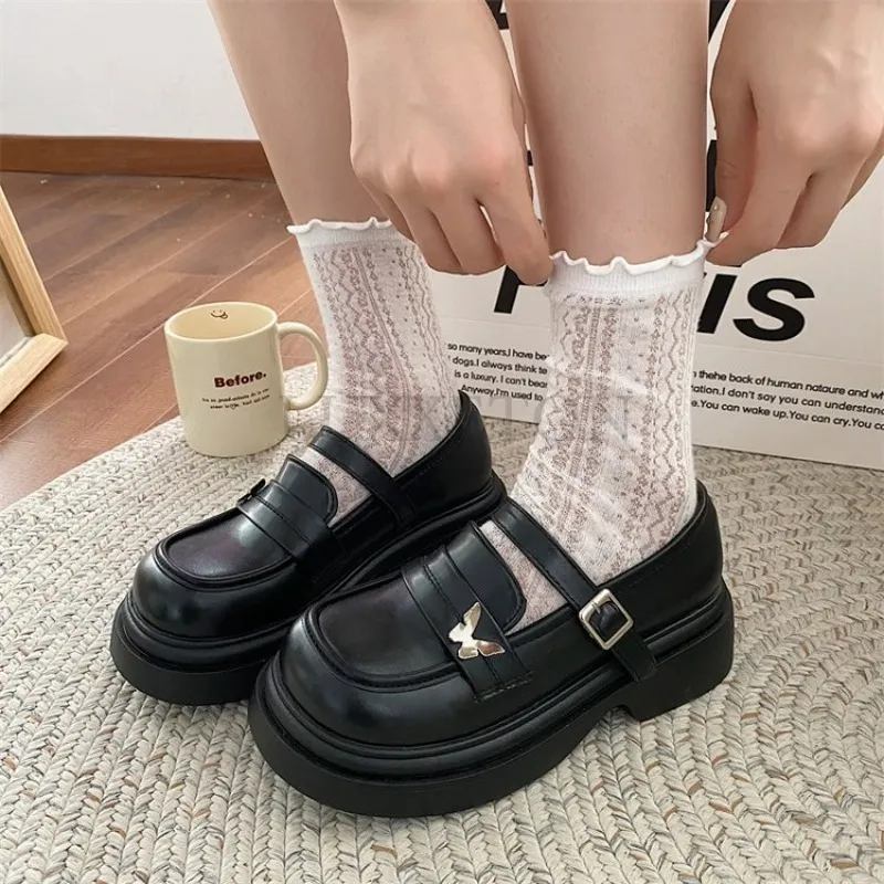 Women Mary Jane Shoes With Round Toe Low Cut Patent Leather Butterfly Buckle Decoration Gentle Shallow Mouth Single Shoe_voghion.com