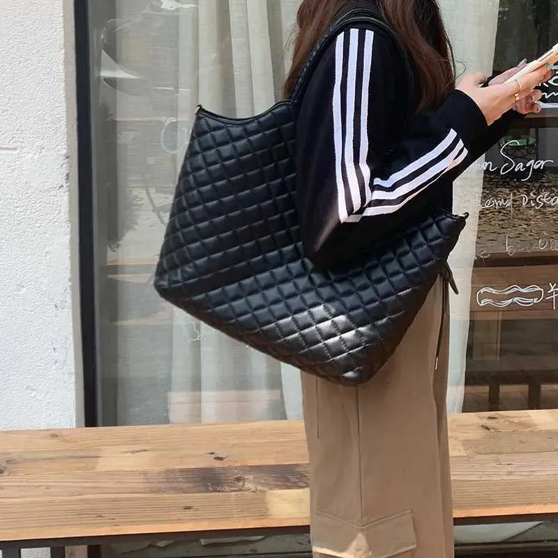 New Fashionable High Quality Dia Checked Womens Handbag Designer Shoulder Bag Large Capacity Diagonal Straddle_voghion.com