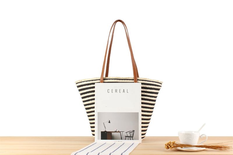 Freizeit Einfache Pendlertasche mit großer Kapazität Strandurlaub Papiergewebte Tasche Gestreifte Umhängetasche_voghion.com