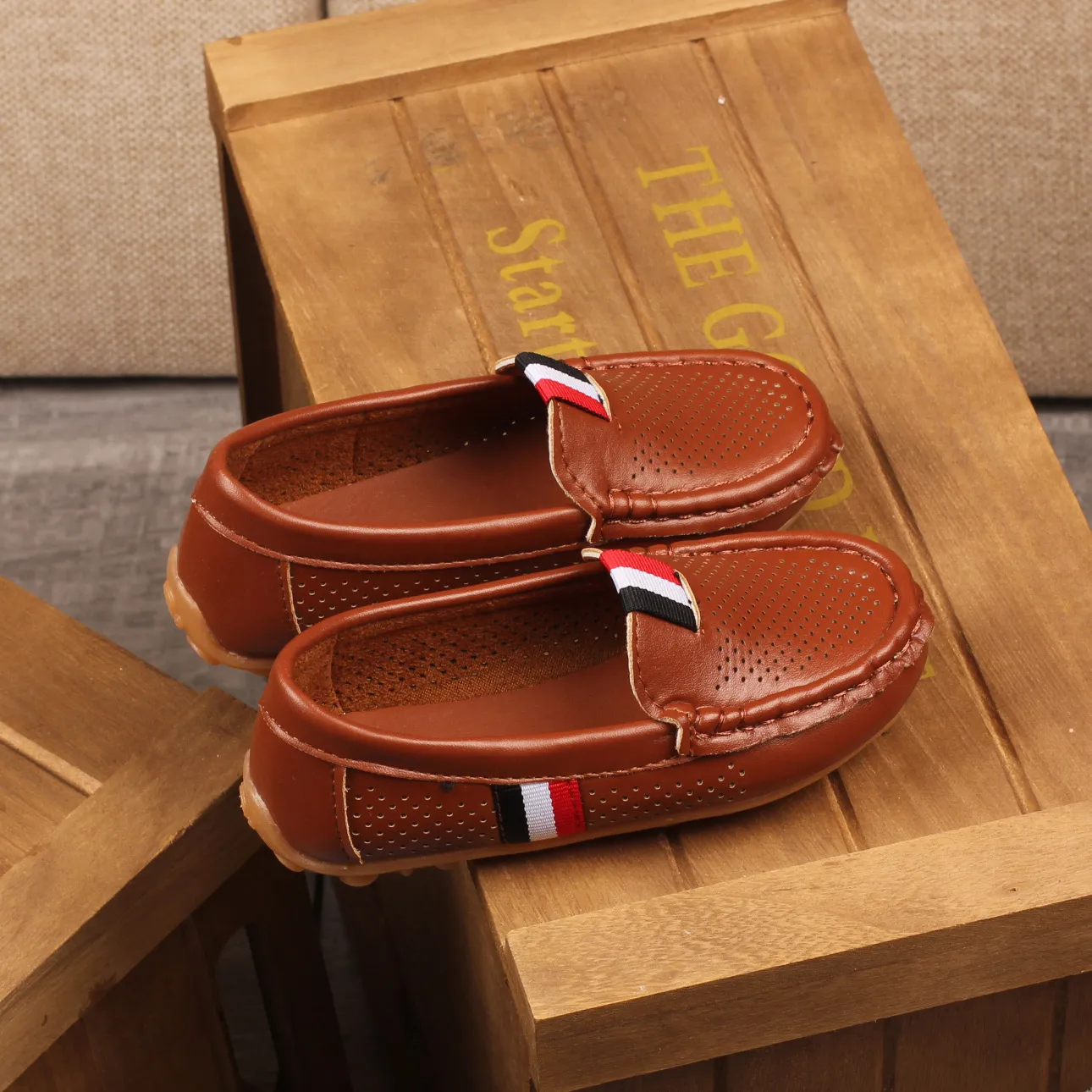 Kinder PU Leder Jugend Casual Style Weiche Bequeme Halbschuhe Schlupfschuhe Kleinkinder Schuhe Größe 21 - 36_voghion.com