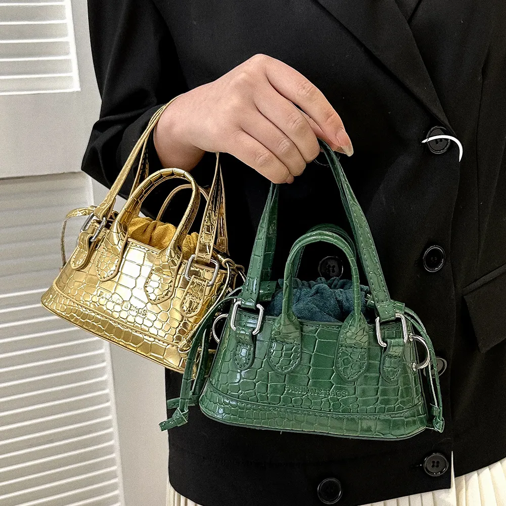 Women Messenger Solid Color Crocodile Pattern Crossbody Drawstring Fashion Capacity Girl High-quality Large Bag_voghion.com