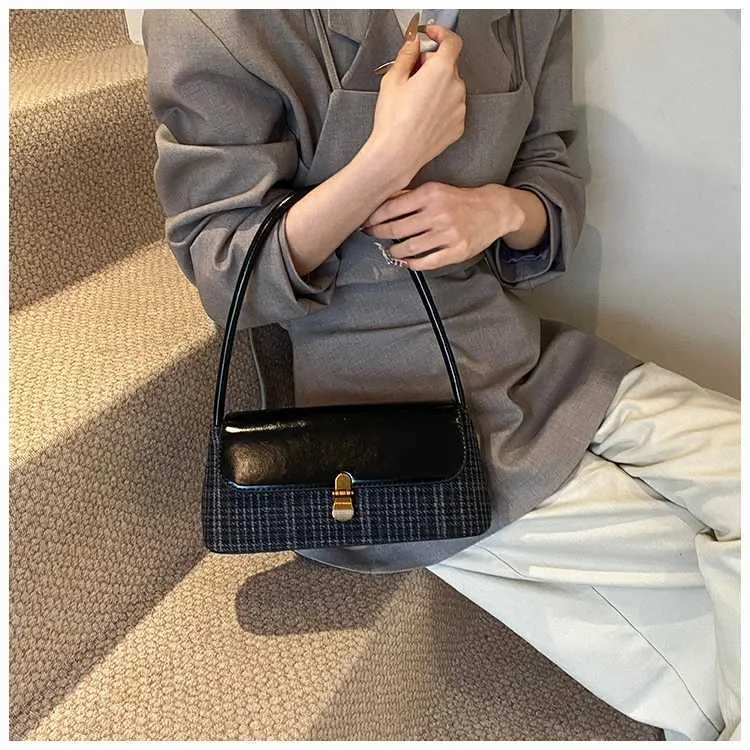 Shoulder Bag England Style Large Pu Flap Bag For Women Commute_voghion.com