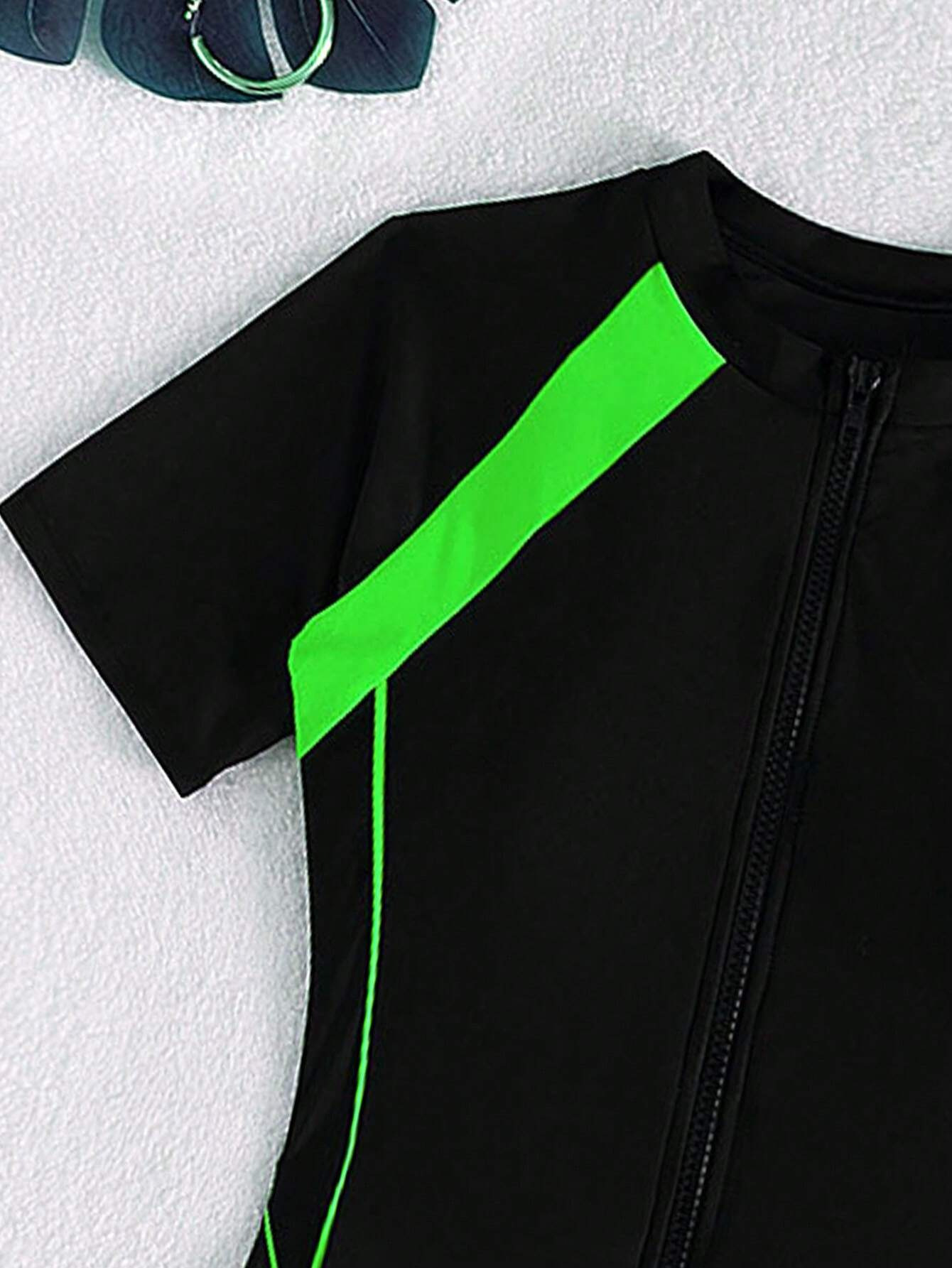 Konservativer Damen-Einteiler mit Reißverschluss zum Schwimmen und Surfen_voghion.com