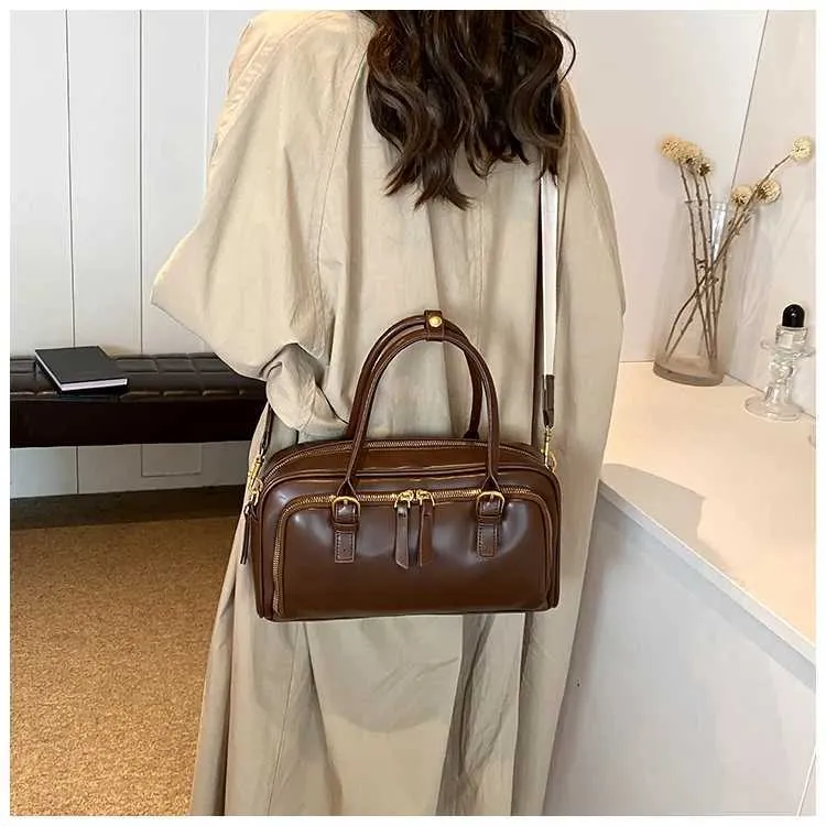 Vintage Handbags for Women Solid Pu Leather s Large Capacity Female Commute Wide Strap Crossbody Packs 2024 NewC241212_voghion.com