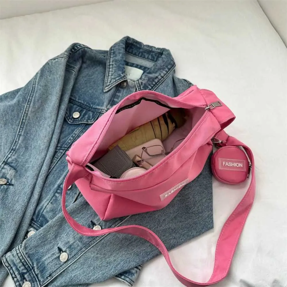 Modieuze crossbody tas en schoudertas met grote capaciteit_voghion.com