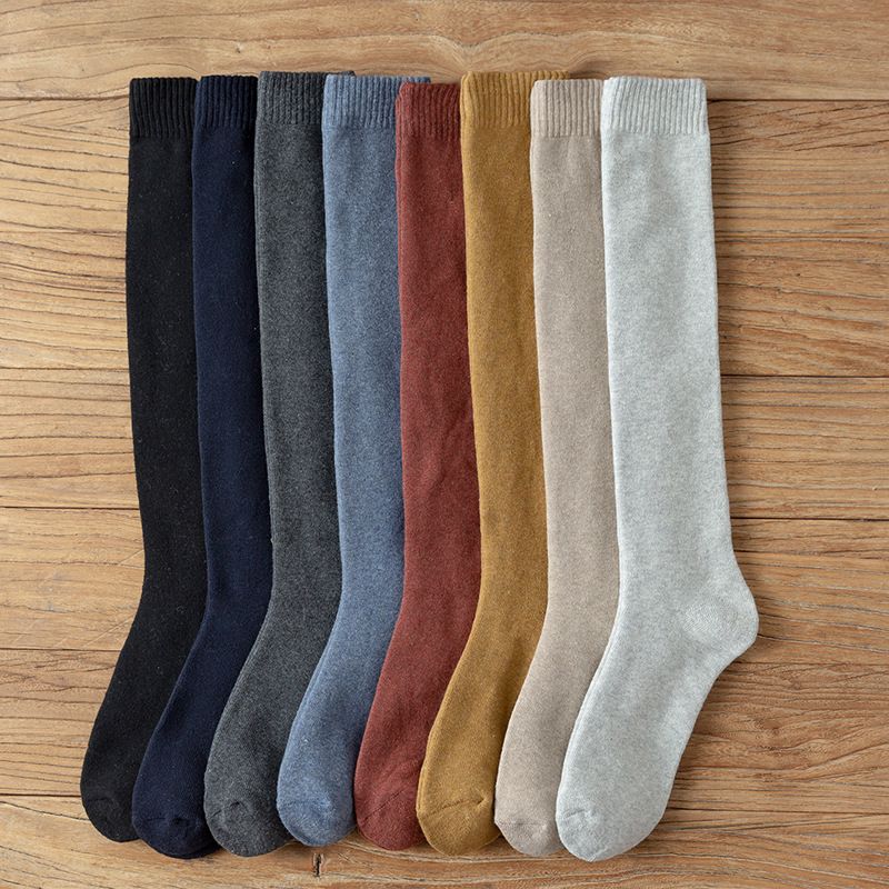 Herfst en nieuwe heren katoenen hoog geborstelde effen kleur warme lange winter dikke badstof sokken groothandel_voghion.com