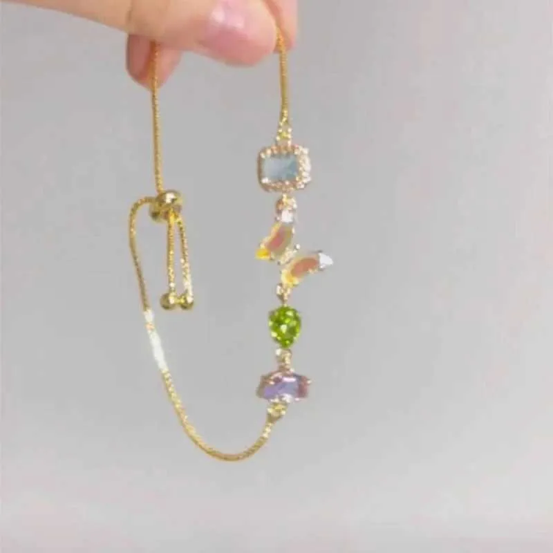 Bracciale a farfalla con cristalli da donna regolabile in oro_voghion.com