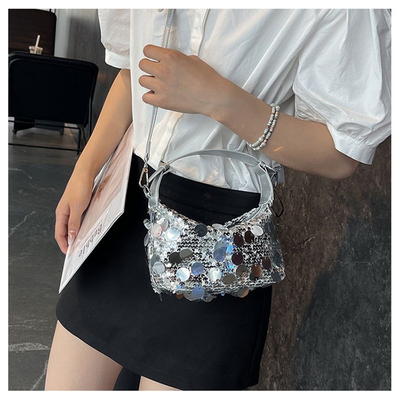 Modische kleine quadratische Tasche Damen im neuen ausländischen Stil 2024 mit Pailletten, Knödeltasche, vielseitige_voghion.com