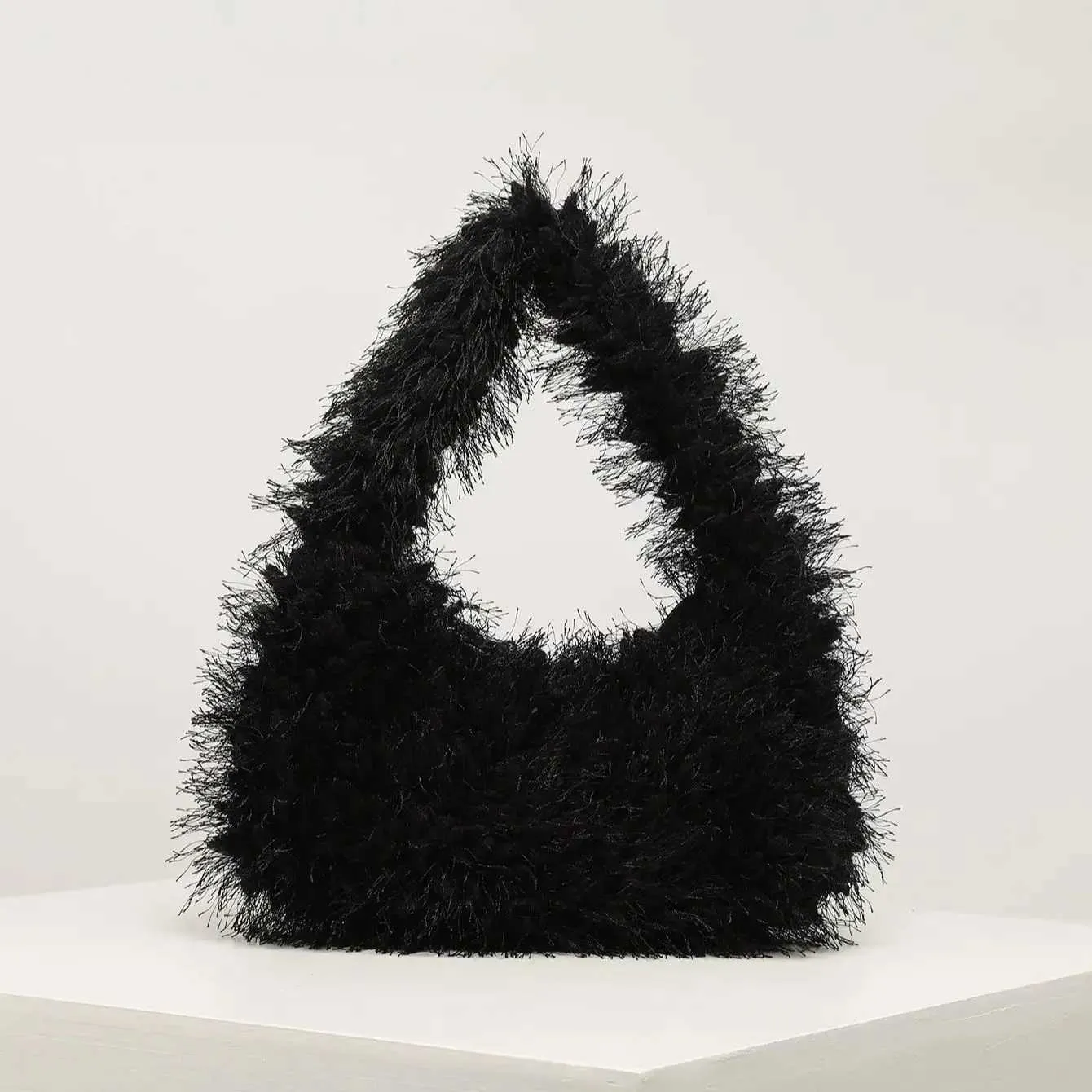 y2K plush shoulder solid color crescent simple all-in-one underarm bag lovely ladies purseC241106_voghion.com