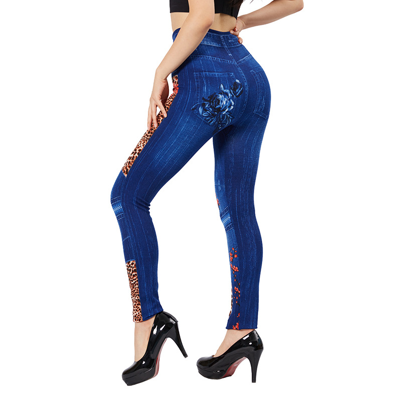 Le donne indossano vita alta e pantaloni attillati_voghion.com