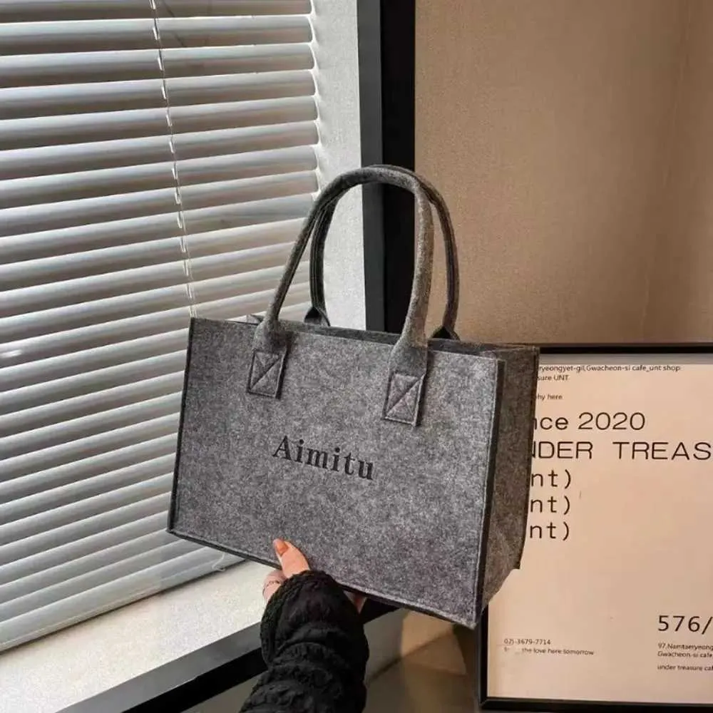 Women's Solid Colour Felt Shoulder Bag Large Capacity Tote Bag_voghion.com