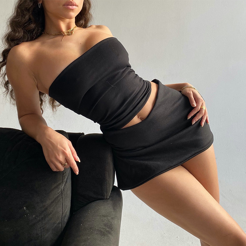 Une ligne soutien-gorge court nombril exposé haut + slim fit wrap fesses jupe courte 2 pièces fille épicée ensemble_voghion.com