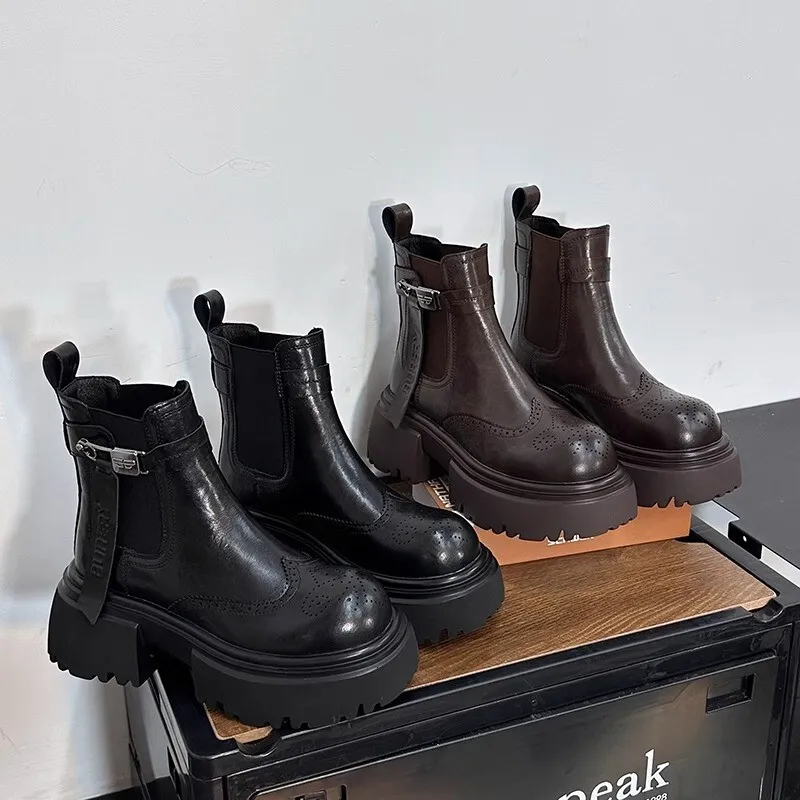 Bottes de neige à plateforme pour femmes, chaudes, en peluche, talons hauts, en cuir, tendance hiver 2025, chaussures décontractées, mode rétro Botas Mujer_voghion.com