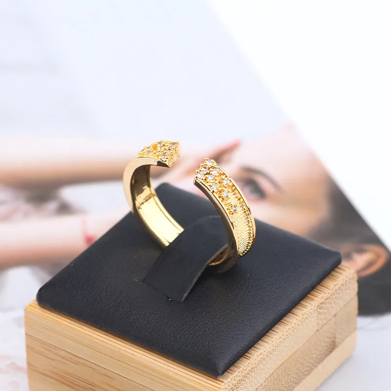 armband bangle Openingspatroon designer sieraden femme sier set diamant Liefde horloges Vrouwen Mannen koppel armbanden goud_voghion.com