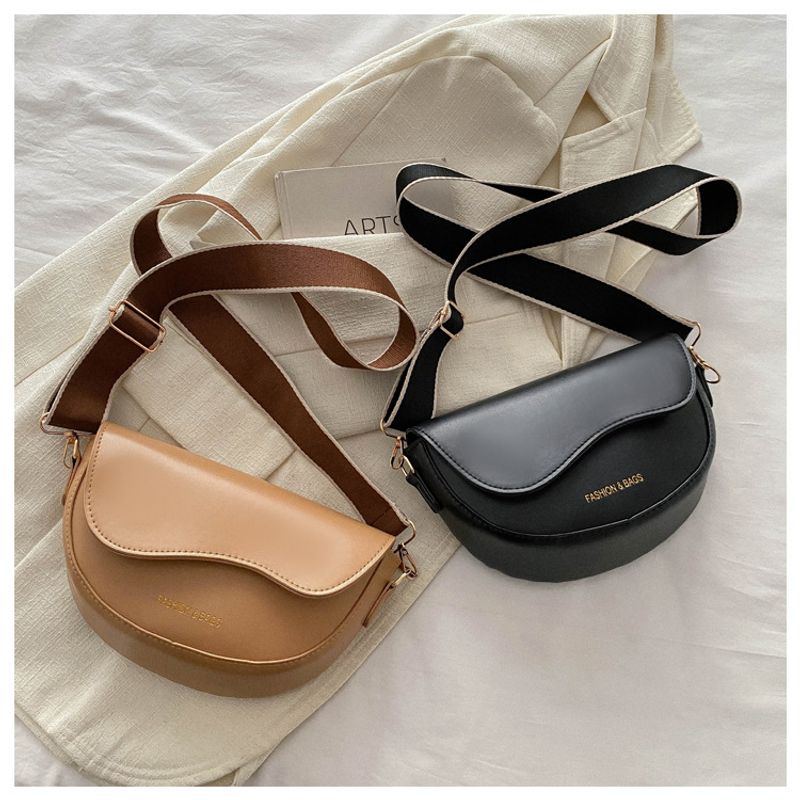 Doku ve Mod 2024 Lässig Einfarbig Neue Frühjahr Abdeckung Breiter Riemen PU Einzelner Schulter Crossbody Sattel_voghion.com