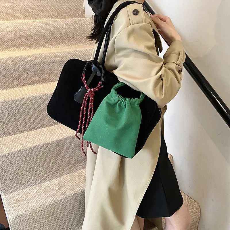 LEFTSIDE NUBUK Schulter Taschen Dame für Frauen 2024 Winter Neue Trend Y2K Koreanische Mode-Design Handtaschen und GeldbörsenC241103_voghion.com