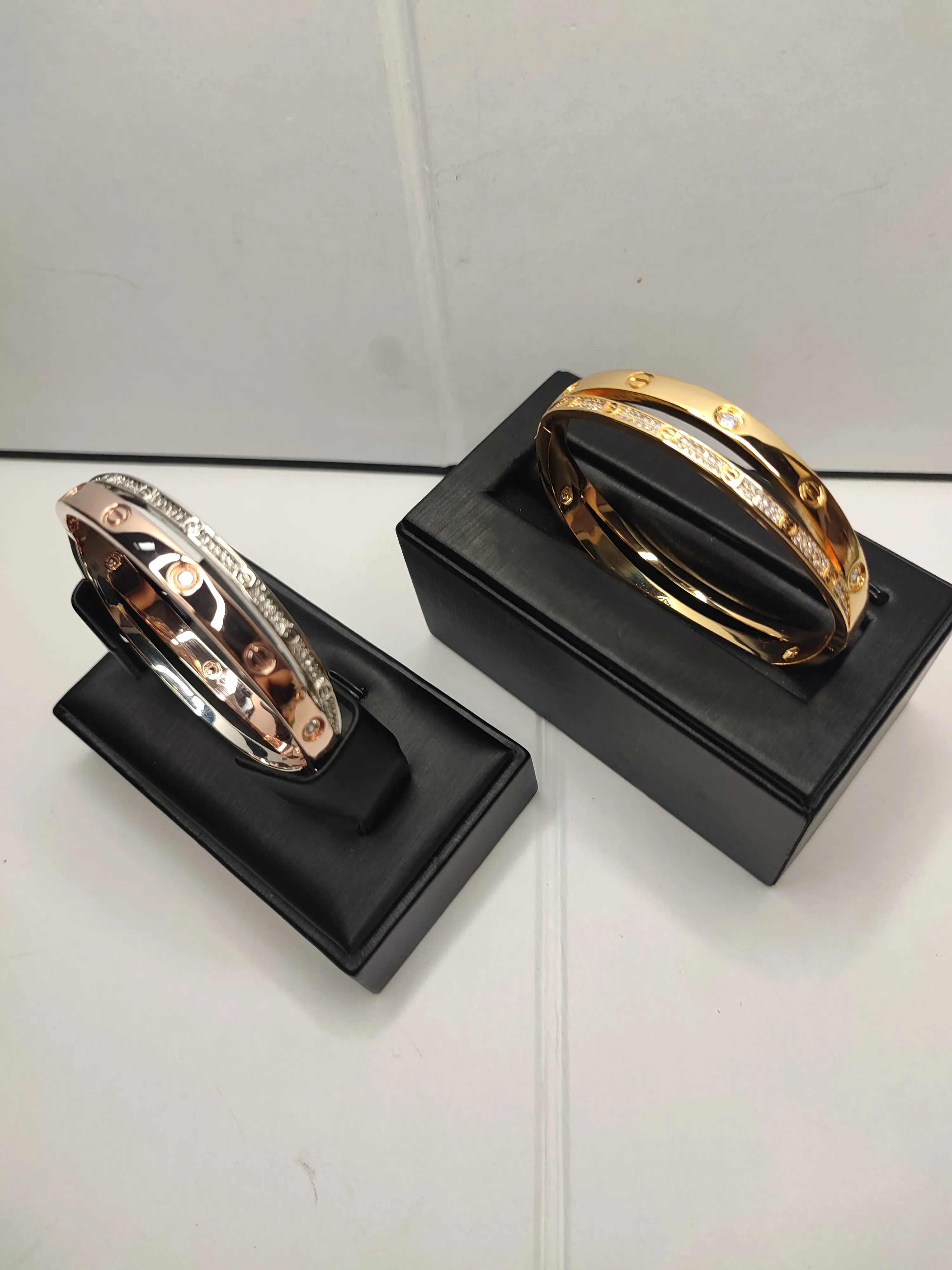 bracciale a catena da donna per donna oro angolo due colori sovrapposti gioielli di design donna argento set diamante semplice uomo coppia_voghion.com