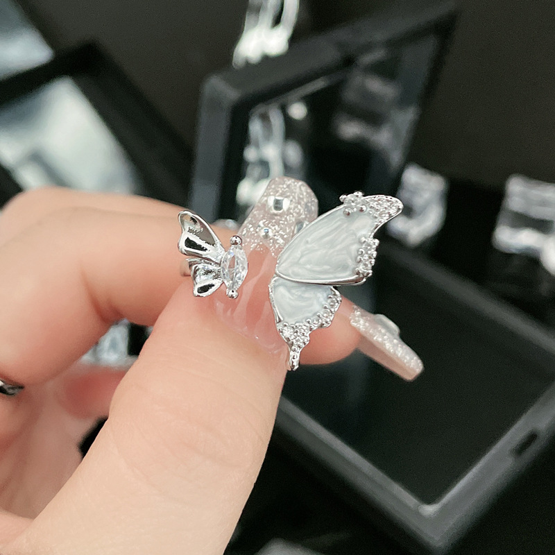 French new sweet and cool butterfly drop glaze opening for women's Instagram Cool style light luxury high-end_voghion.com