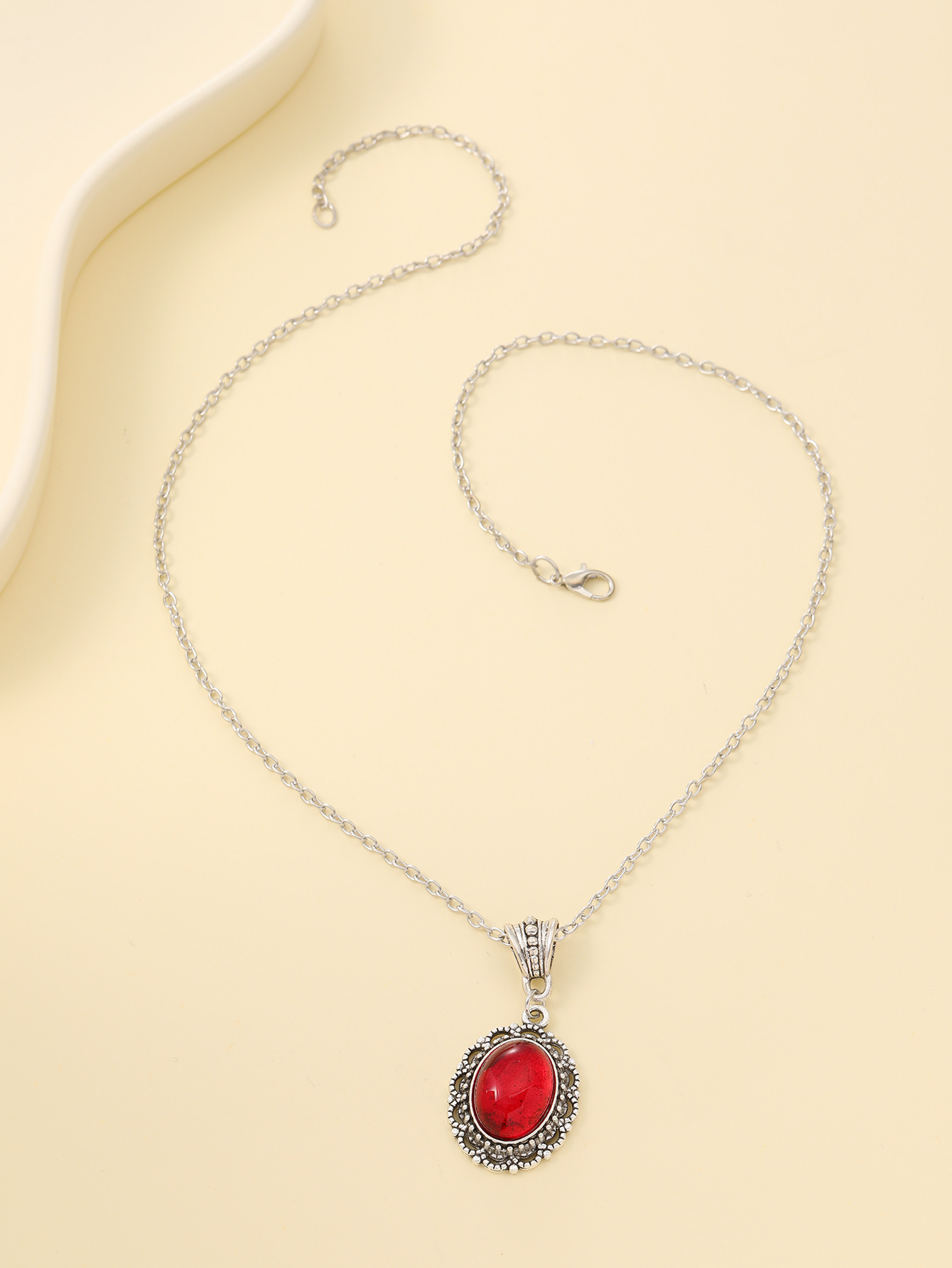 Collane Vendita calda Collana con ciondolo in quarzo rosso sangue gotico Collana con farfalla da donna_voghion.com