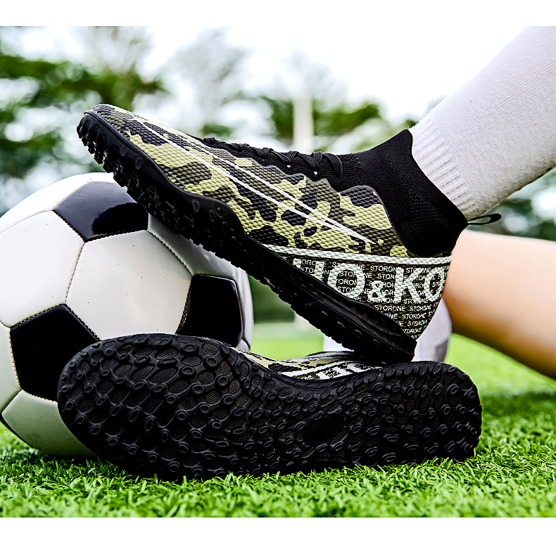 Scarpe da calcio per esterni da uomo nuove Scarpe da allenamento Scarpe da ginnastica ultraleggere con tacchetti da calcio Drop Shipping Light_voghion.com