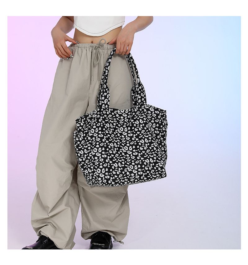 2024 versione coreana Ins Wind große Kapazität Leopardenmuster Tasche Damen neue Modeliterarische_voghion.com
